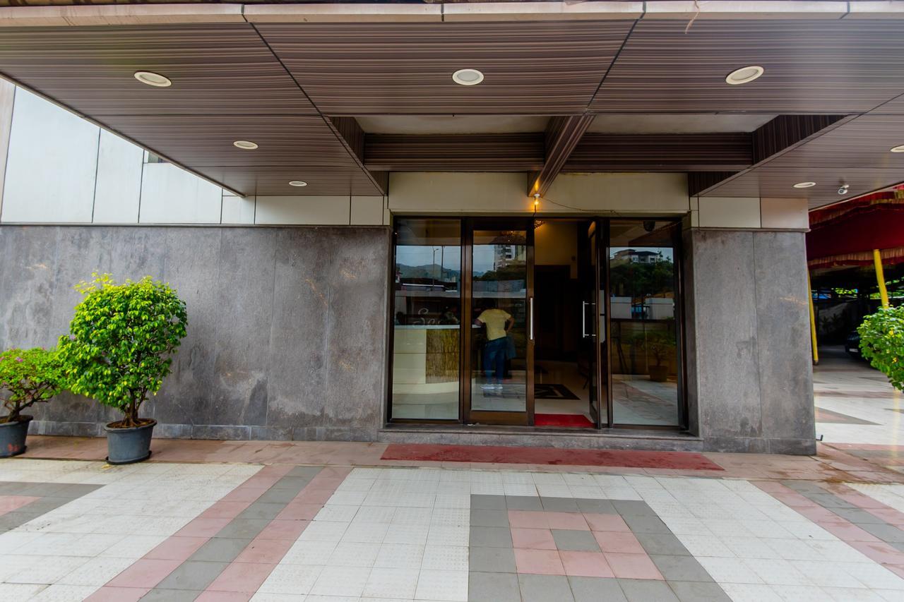 Oyo 9328 Empire Suite Navi Mumbai Exteriör bild